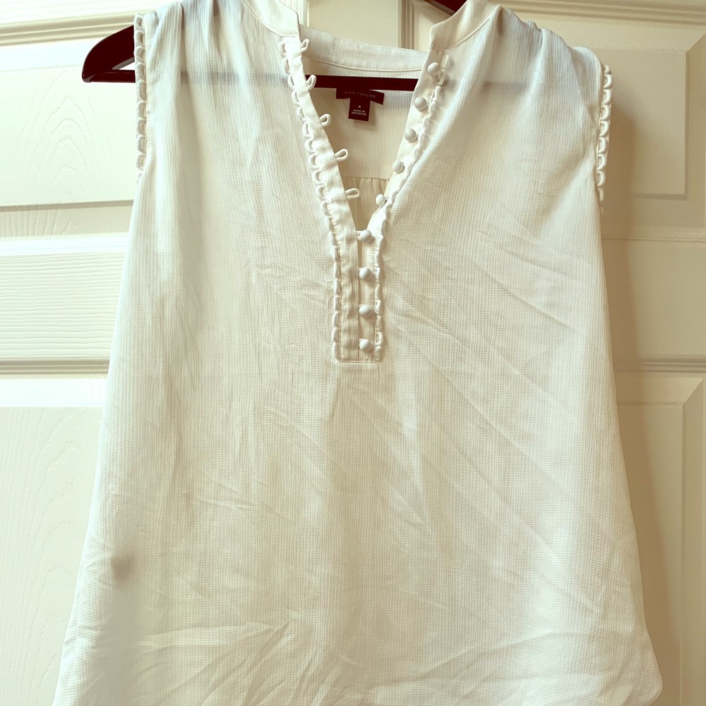 Ivory Ann Taylor sleeveless blouse